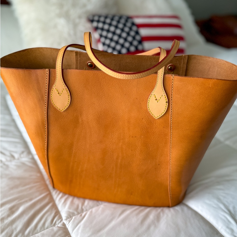 Elegant Vegetable Tanned Leather Tote Bag~Lamb Leather Goods NEW!